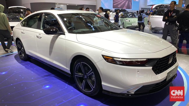 Sederet mobil Honda di IIMS 2024 diberikan diskon besar, salah satun yang paling tinggi adalah Accord 2023 sebesar Rp80 jutaan.