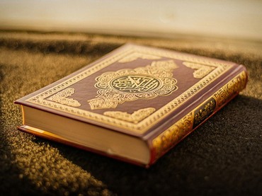 Makna Surat Al Isra yang Bikin Davina Karamoy Masuk Islam