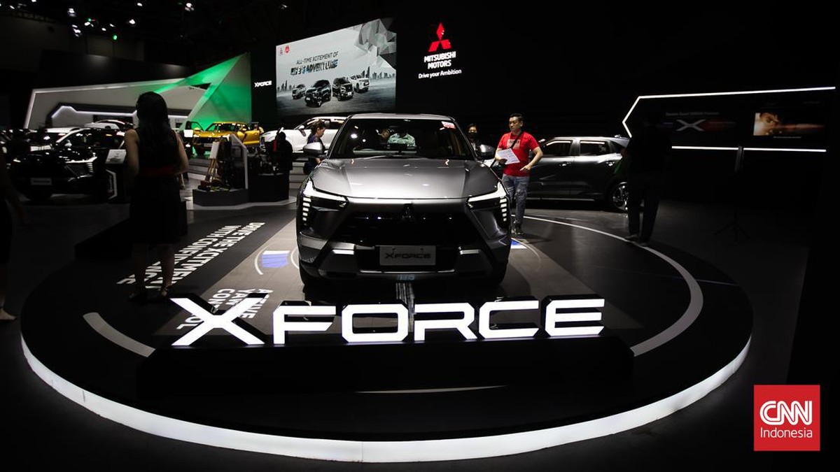 FOTO: Mitsubishi Xforce Mencuri Perhatian Pengunjung IIMS 2024