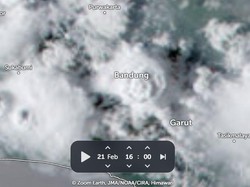 Penampakan Ngeri Tornado Pertama RI di Rancaekek via Satelit