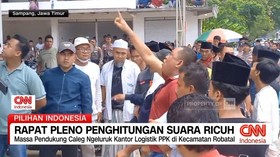 VIDEO: Rapat Pleno Penghitungan Suara Ricuh