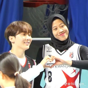 7 Potret Seungkwan SEVENTEEN bareng Megawati Atlet Indonesia