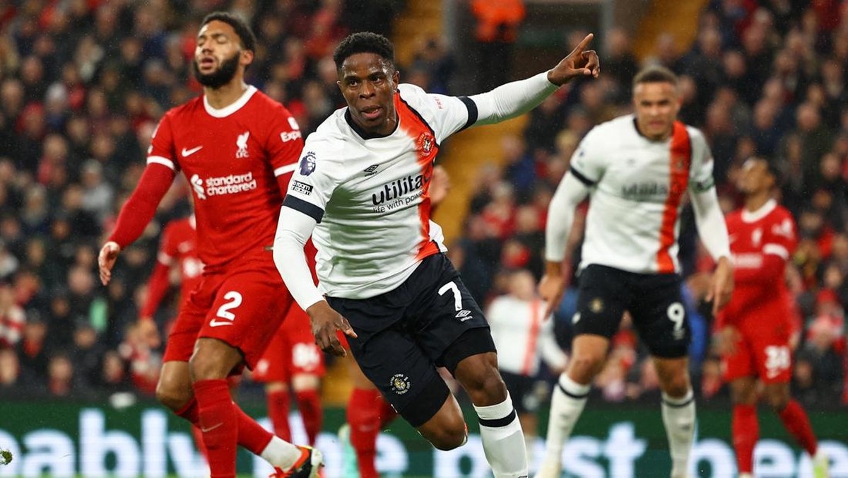 FOTO: Liverpool Bantai Luton 4-1 di Anfield