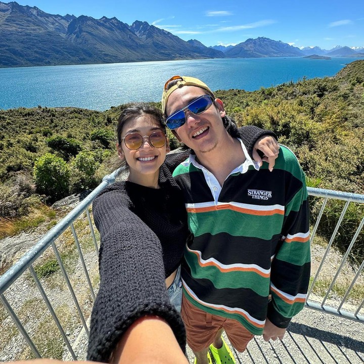 <p>Adipati Koesmadji atau yang lebih dikenal dengan Adipati Dolken menikah dengan Canti Tachril sejak 2020, Bunda. Pernikahan mereka berlangsung di Bangka Belitung dengan mengusung adat Jawa. (Foto: Instagram @adipati)<br /><br /><br /></p>