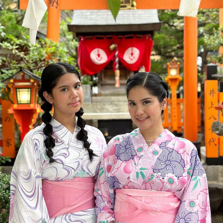 <p>Selain itu, kecantikan anak tunggul Annisa dan Agus ini juga tak luput dari perhatian netizen. Perpaduan darah Batak dan Jawa membuatnya memiliki wajah khas kecantikan perempuan Indonesia. (Foto: Instagram: @annisayudhoyono)</p>