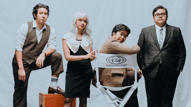 Reality Club dijadwalkan tampil dalam FRIENDS:FOREVER, acara musik Asia terbesar dalam sejarah SXSW, pada 14 dan 15 Maret di Austin. 
