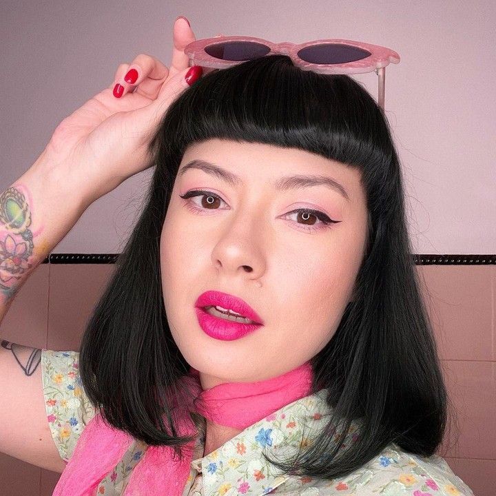 <p>"Enggak banyak perbedaan karena my family semuanya di Indonesia juga. Saya juga dibesarkan dengan sangat Indonesia," tuturnya kala itu. (Foto: Instagram: @miss_adinda_mae)</p>