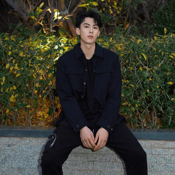 <p>Di urutan ke-44, Dylan Wang juga menjadi salah satu artis China terganteng di daftar tersebut. Namanya semakin melejit usai memainkan drama <em>China Meteor Garden</em> (2018) yang dibuat ulang dari versi Taiwannya. (Foto: Instagram @dylan_wang_1220)</p>
