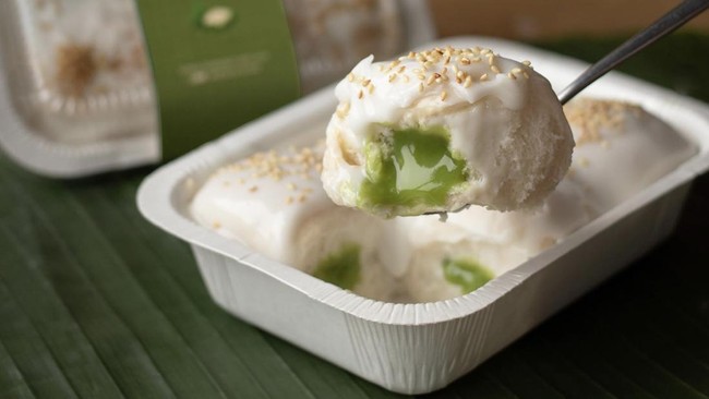 Baru-baru ini kuliner milk bun atau roti susu dari Thailand viral di Jakarta dan sekitarnya. Bagaimana cara membuatnya?