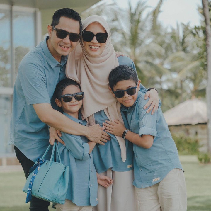 <p>Anak pertamanya yang bernama Muhammad Dirgantara Ariendra Harlino lahir pada 19 Februari 2015. Sementara itu, Si Bungsu lahir pada 2 Agustus 2017 dan diberi nama Malik Mahendra Harlino. (Foto: Instagram: @ichasoebandono)</p>