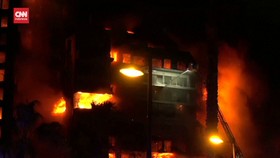VIDEO: Apartemen di Valencia Hangus Terbakar, 4 Orang Tewas