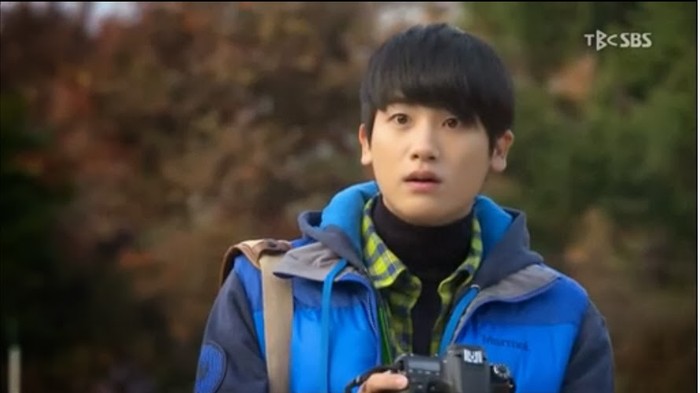 Di drama The Heirs, Park Hyung Sik berperan sebagai Jo Myung Soo, anak konglomerat sekaligus teman dekat Kim Tan dan Choi Young Do yang diperankan oleh Lee Min Ho dan Kim Woo Bin./ Foto: imdb.com