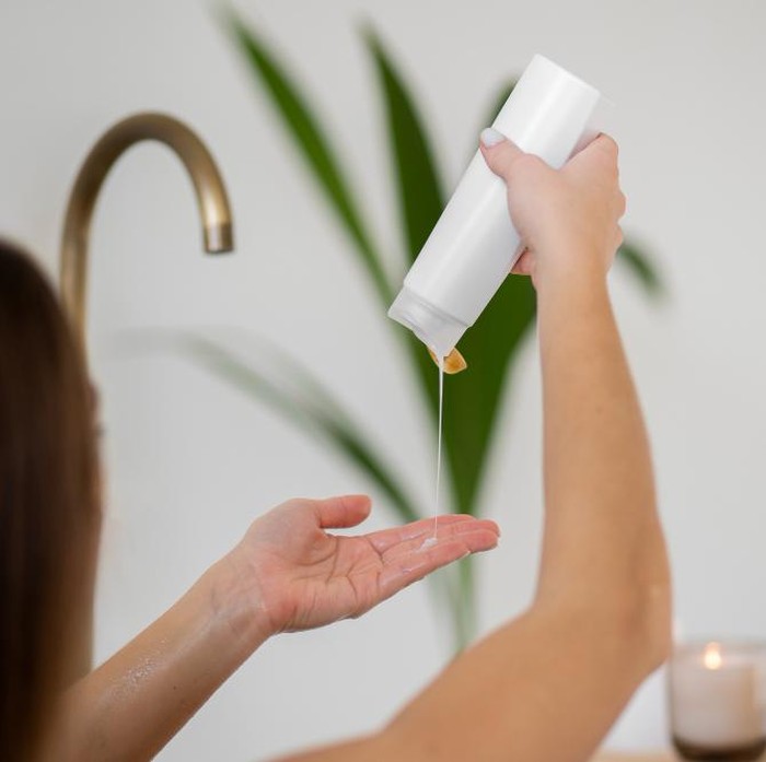 Gunakan kondisioner/Foto:freepik.com/freepik