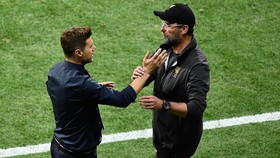 Final Piala Liga: Pochettino Takut Wasit Curang karena Klopp