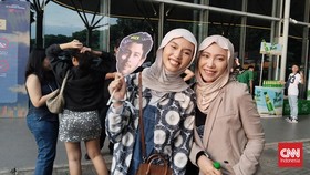 Fan Sambut Jonas Brothers Konser Perdana di Indonesia di ICE BSD