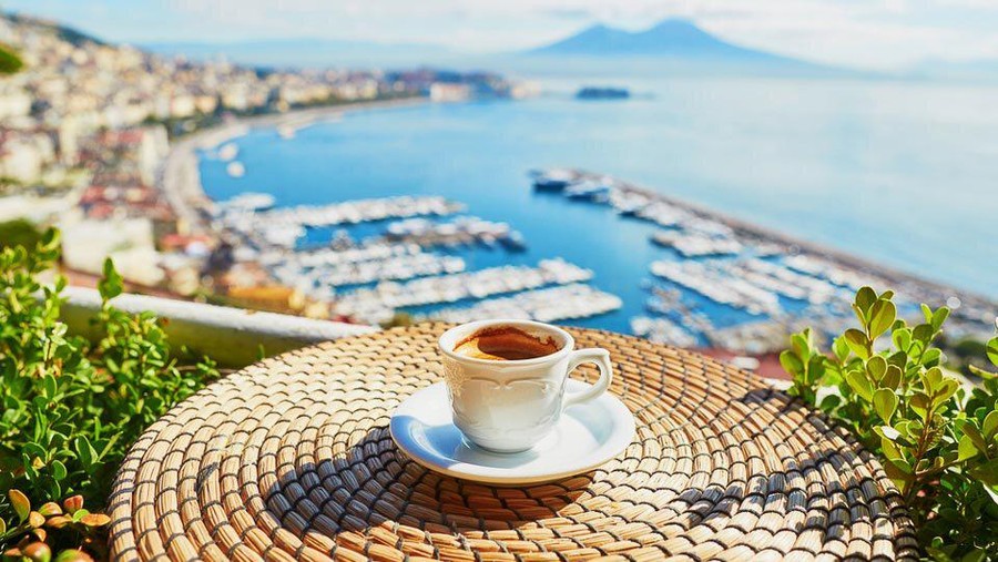 Kopi Pernah Jadi Minuman Terlarang di Lima Negara Ini Kopi Pernah Jadi Minuman Terlarang di Lima Negara Ini