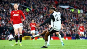 Hasil Liga Inggris: Magiure Cetak Gol, Man United Dipermalukan Fulham