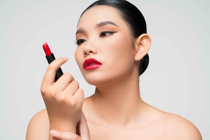 Berkunjung ke Korea Utara Jangan Sampai Pakai Lipstik Merah/Foto: Freepik/jcomp