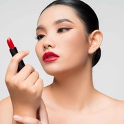 Berkunjung ke Korea Utara Jangan Sampai Pakai Lipstik Merah, Ini Alasannya!