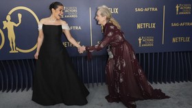 FOTO: Deretan Busana Terbaik di SAG Awards 2024