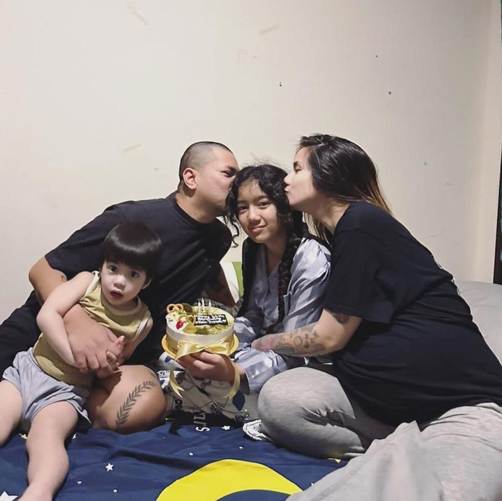 <p>Pada hari ulang tahunnya, Leticia dibanjiri kasih sayang dari Sheila Marcia dan Dimas Akira, nih<em>. "Have a blessing birthday nak! Always Happy because you are beautiful specially when you’re smile</em> (Selamat ulang tahun nak! Selalu Bahagia karena kamu cantik apalagi saat kamu tersenyum)," kata Dimas. (Foto: Instagram @itssheilamj)</p>