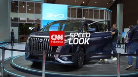 VIDEO: Lebih Dekat dengan Denza D9, MPV Premium Asal China