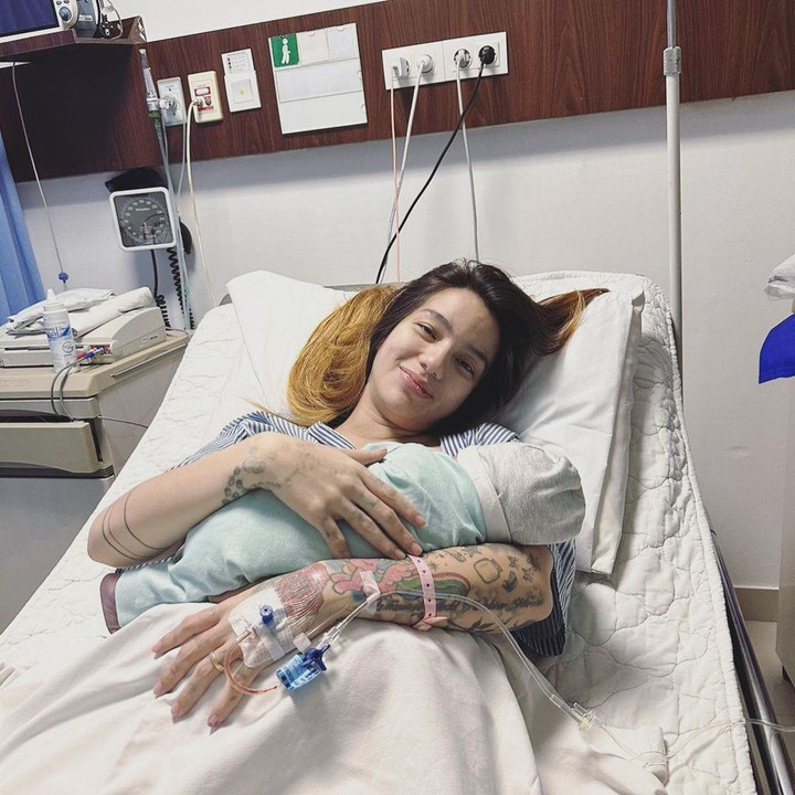 <p>Aktris sekaligus model, Sheila Marcia baru saja melahirkan anak kelimanya pada 26 Februari 2024, Bunda. Berjenis kelamin laki-laki, anak kelima Sheila diberi nama Abraham Jared Joseph. (Foto: Instagram: @dmustakira)</p>