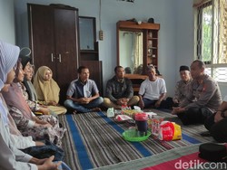 Kapolres Malang Beri Semangat untuk Keluarga Anggota KPPS yang Meninggal