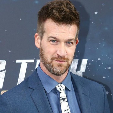 Kenneth Mitchell Aktor 'Star Trek' Meninggal Dunia pada Usia 49 Tahun