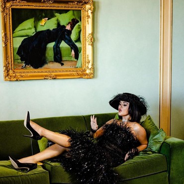 Lirik Lagu Love On - Selena Gomez