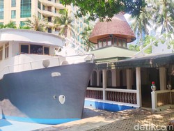 Masjid Perahu Dekat Mal di Jaksel, Eksis di Antara Apartemen Mewah