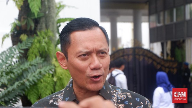 Menteri Agraria dan Tata Ruang Agus Harimurti Yudhoyono (AHY) blusukan ke Cianjur, Jawa Barat pakai Ford Ranger yang sudah dimodifikasi.