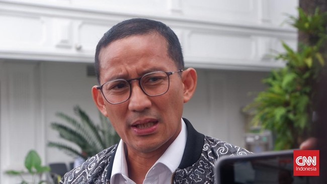 Menparekraf Sandiaga Uno buka suara soal rencana rapat pemerintah untuk memungut iuran pariwisata melalui tiket pesawat.