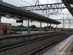 4 Stasiun Kereta Api Bersejarah di Jakarta dan Depok