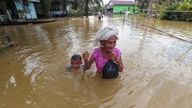 FOTO: Hampir Dua Bulan Banjir Rendam Muaro Jambi
