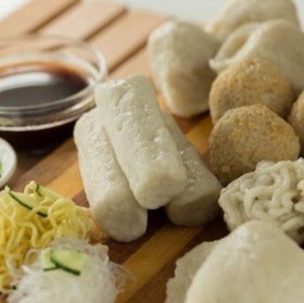 10 Camilan Terbaik di Dunia Versi TasteAtlas 2024, Ada Jajanan Kaki Lima Khas Indonesia!