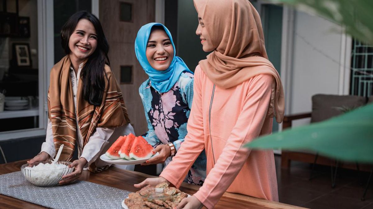 7 Contoh Sedekah yang Bisa Dilakukan di Bulan Ramadhan