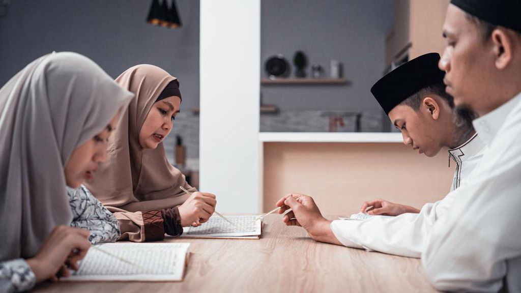20 Kata-Kata Ajakan Tadarus Quran Bersama, Tambah Pahala Ramadhan