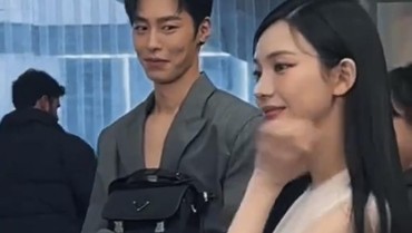 Dikonfirmasi Pacaran, 7 Momen Karina aespa & Lee Jae Wook di Prada Fashion Week