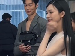 Dikonfirmasi Pacaran, 7 Momen Karina aespa & Lee Jae Wook di Prada Fashion Week