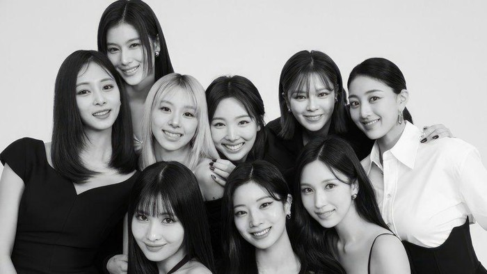 Rilis Mini Album ke-13, Simak Kisah Perjuangan Karier Grup K-Pop TWICE yang Penuh Haru!