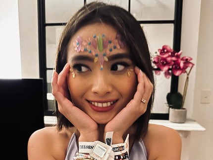 5 Potret Acha Septriasa Nonton Konser Taylor Swift di Sydney, Makeup-nya Curi Perhatian