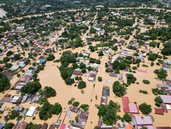 Melihat Dampak Banjir Bandang yang Menyapu Perkotaan di Bolivia