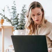 5 Cara Membagi Waktu Pekerjaan Full Time dan Freelance agar Seimbang