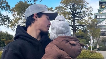 img-title Sosok Mendiang Dali Wassink Suami Jennifer Coppen yang Dijuluki Family Man