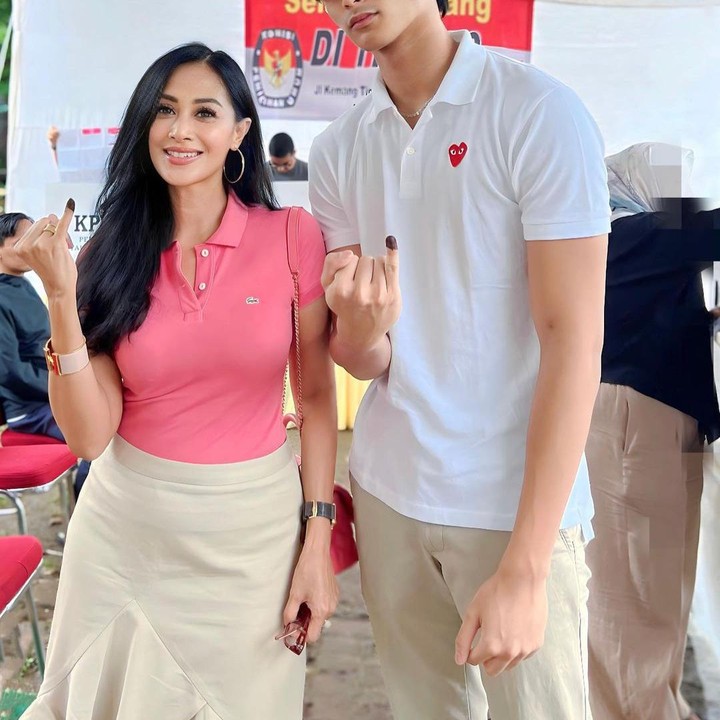 <p>Keren ya, Bunda? Semoga anak-anak kita juga bisa tumbuh menjadi sosok rendah hati dan berprestasi seperti Marco, ya. (Foto: Instagram @dps_diahpermatasari)</p>