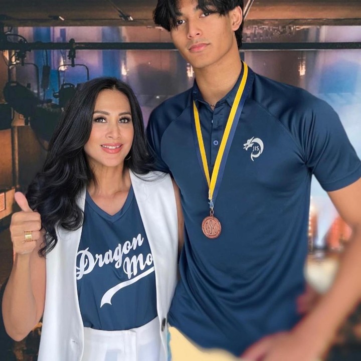 <p>Diketahui, Marco mendapatkan penghargaan tersebut dari sekolahnya, Bunda. "Terimakasih Atas <em>Award</em>/penghargaan Yg di Berikan untuk Ananda Marco Dari Sekolah @jakartainterculturalschool @jis_athletics."(Foto: Instagram @dps_diahpermatasari)<br /><br /><br /></p>