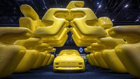 FOTO: Mobil-mobil Canggih Kembali Bikin Riuh Geneva Motor Show