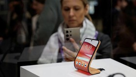 FOTO: Terpukau Kecanggihan Gawai di Mobile World Congress 2024