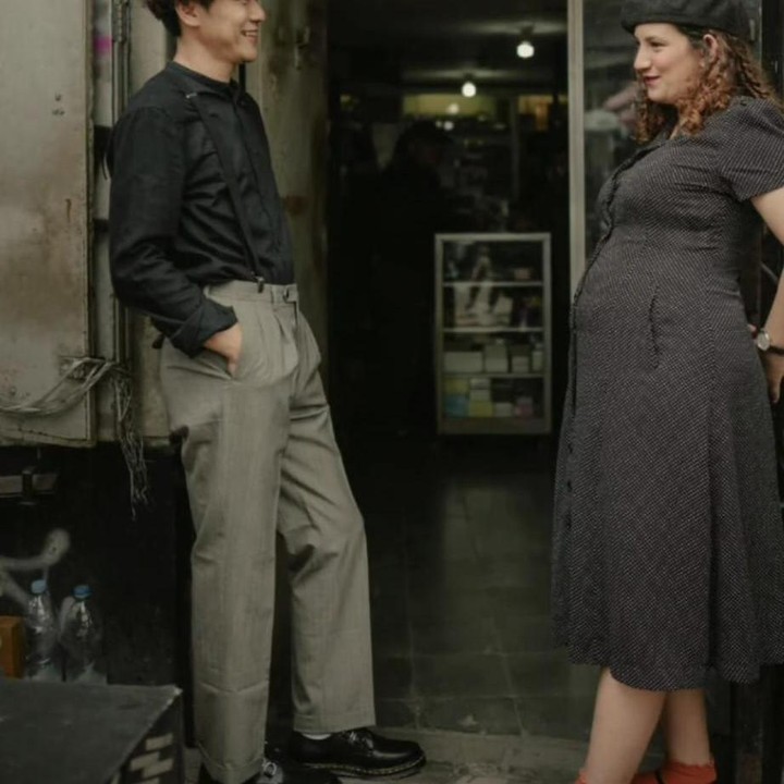 <p>Qurrotuyaun atau yang akrab disapa Ota dan sang suami Qibil pertama kali membagikan kabar kehamilan pertama mereka pada Desember 2023. Saat ini usia kehamilan Ota sudah memasuki trimester dua dan <em>baby bump</em>-nya sudah sangat terlihat. Keduanya pun terlihat bahagia dan membagikan masa kehamilan anak pertama mereka. (Foto: Instagram: @qurrrotuayun)</p>